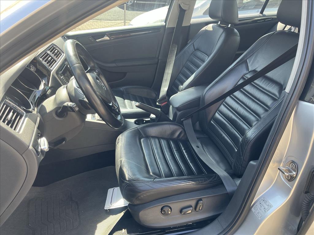 JETTA 2.0 TSI HIGHLINE 211CV GASOLINA 4P TIPTRONIC12