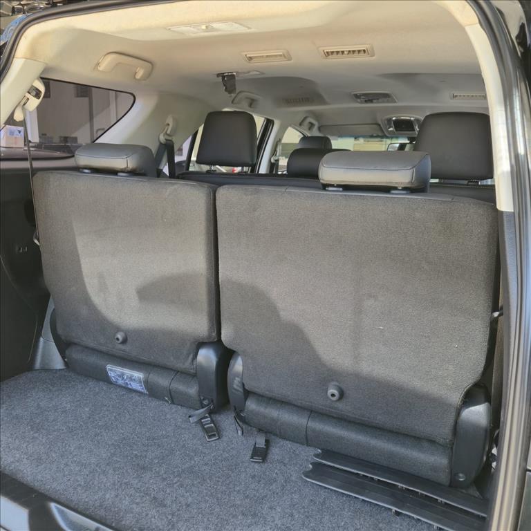 HILUX SW4 2.8 D-4D TURBO DIESEL SRX 7L 4X4 AUTOMÁTICO18