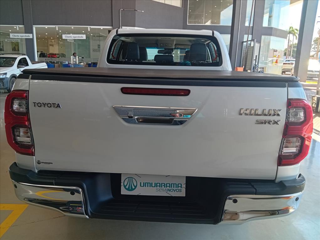 HILUX 2.8 D-4D TURBO DIESEL CD SRX 4X4 AUTOMÁTICO5