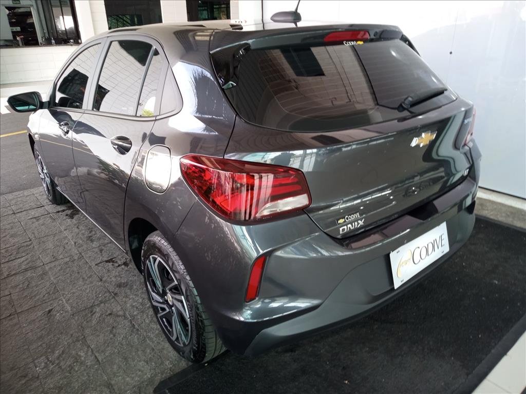 ONIX 1.0 TURBO FLEX LT AUTOMÁTICO