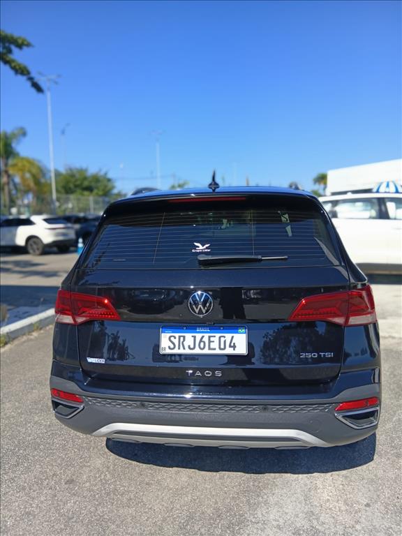 TAOS 1.4 250 TSI TOTAL FLEX HIGHLINE AUTOMÁTICO1
