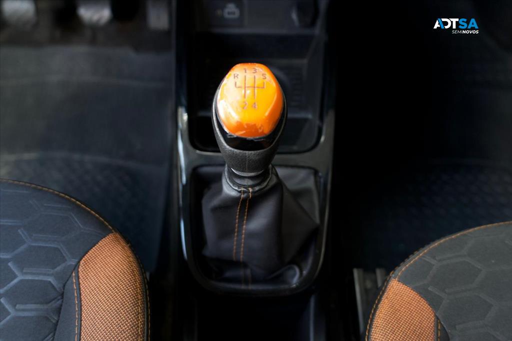 RENAULT KWID 1.0 12V SCE FLEX OUTSIDER MANUAL