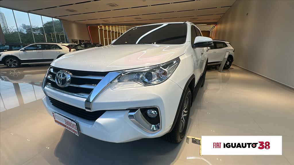 HILUX SW4 2.7 SRV 7 LUGARES 4X2 16V FLEX 4P AUTOMÁTICO2