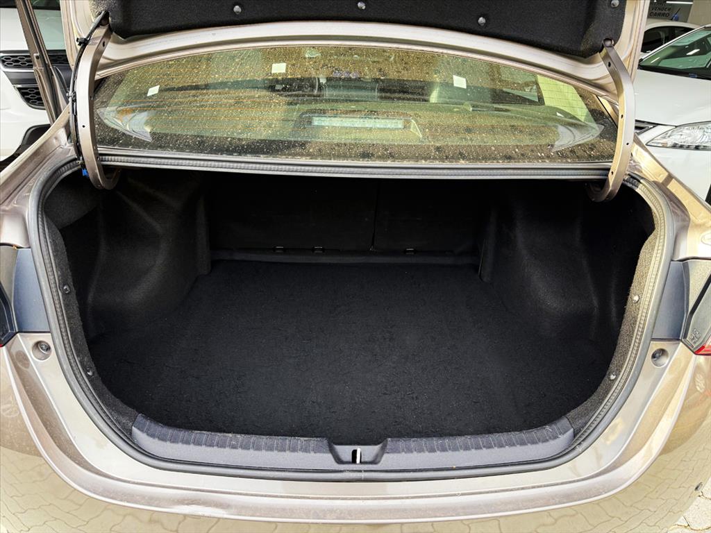 Toyota Yaris - 1.5 16V FLEX SEDAN XS MULTIDRIVE