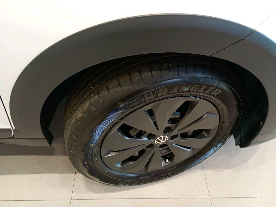 NIVUS 1.0 200 TSI TOTAL FLEX SENSE AUTOMÁTICO10