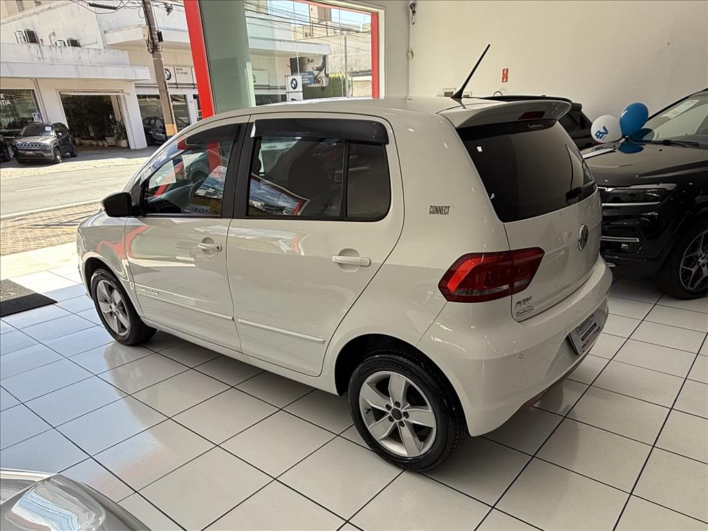 Volkswagen Fox - 1.6 MSI COMFORTLINE 8V FLEX 4P MANUAL