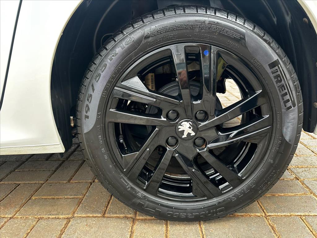 208 1.0 FIREFLY FLEX STYLE MANUAL8