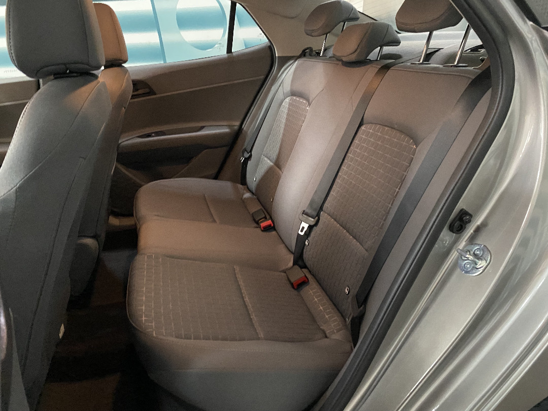 Hyundai-HB20S-1.0 12V FLEX LIMITED MANUAL