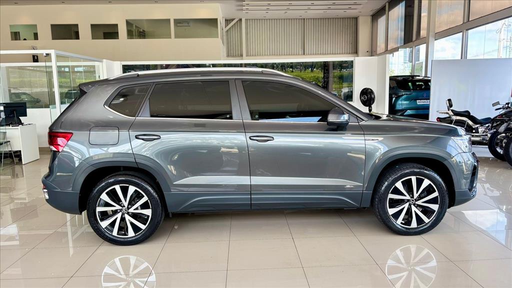 TAOS 1.4 250 TSI TOTAL FLEX HIGHLINE AUTOMÁTICO13