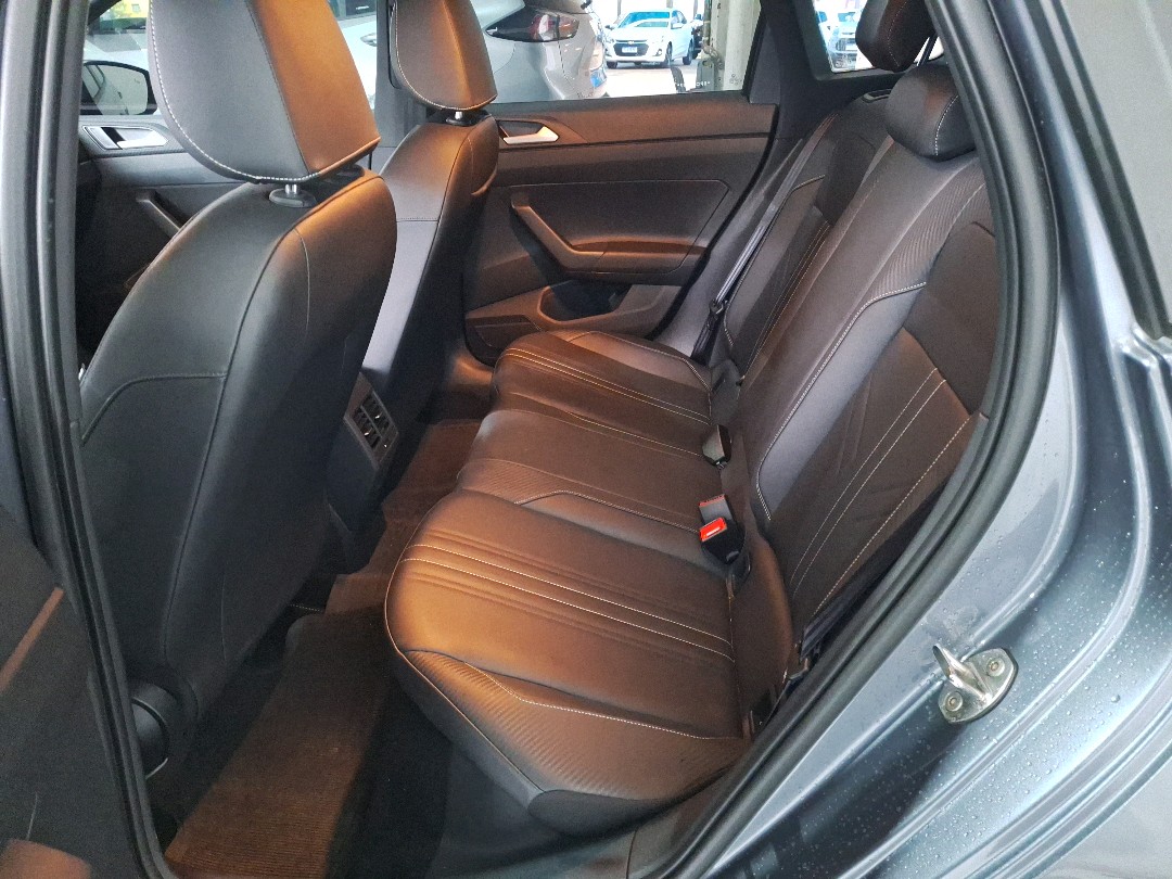 Volkswagen Nivus 1.0 200 TSI Total Flex Highline Automático - foto 11