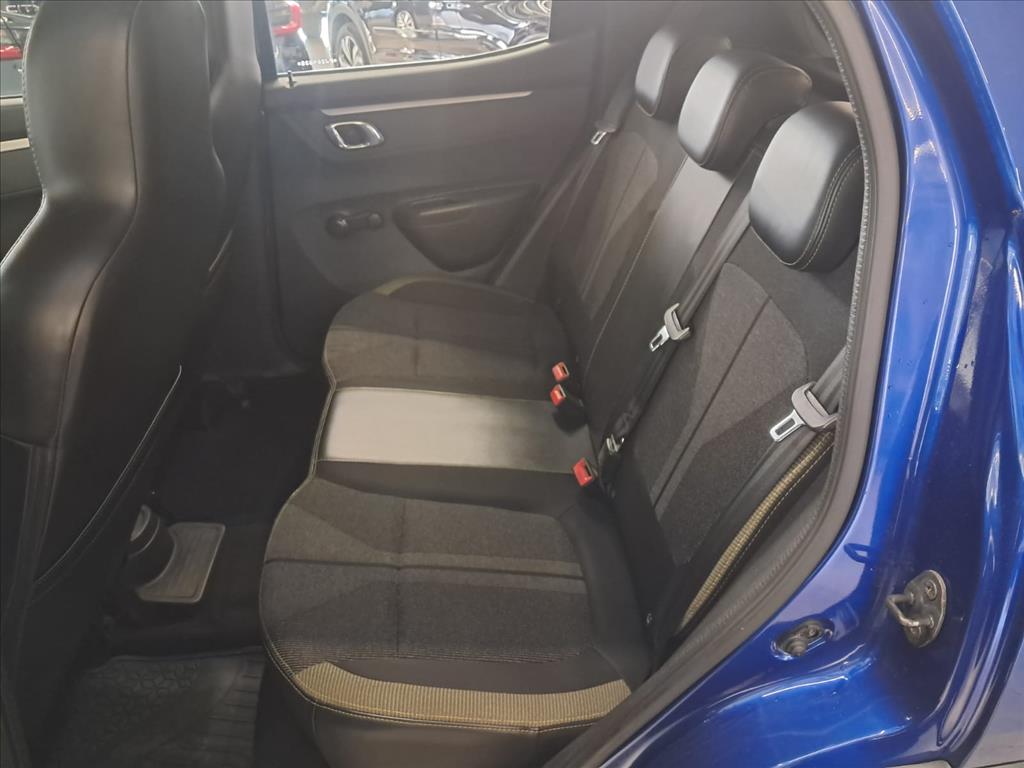 Renault-KWID-1.0 12V SCE FLEX OUTSIDER MANUAL