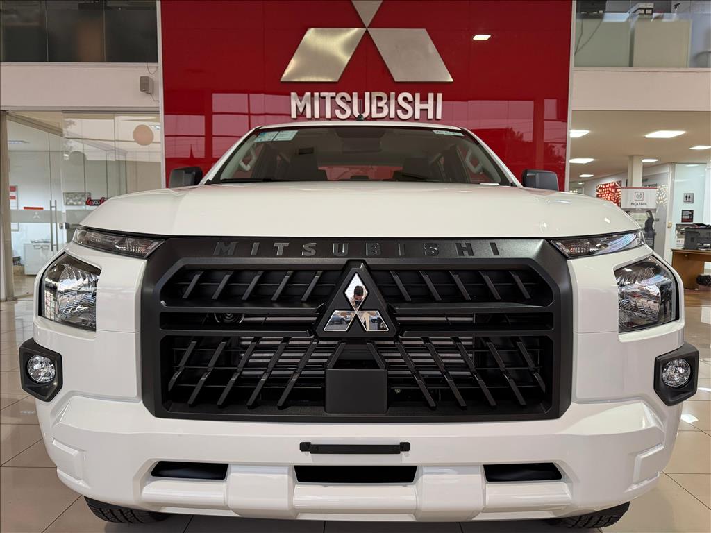 Mitsubishi-TRITON-2.4 BITURBO DIESEL CD GL 4X4 AUTOMÁTICO