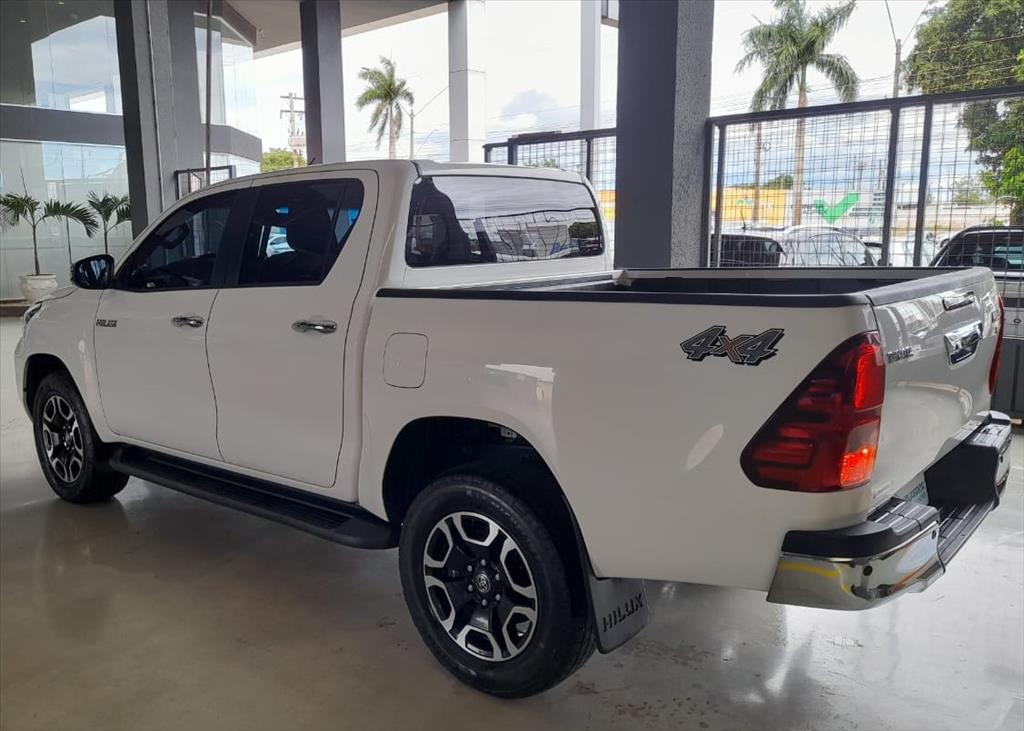 HILUX 2.8 D-4D TURBO DIESEL CD SRV 4X4 AUTOMÁTICO5