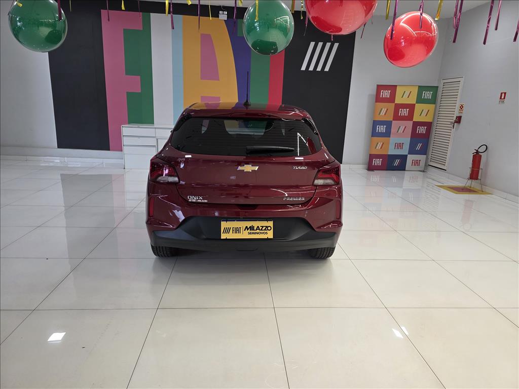 ONIX 1.0 TURBO FLEX PREMIER AUTOMÁTICO4