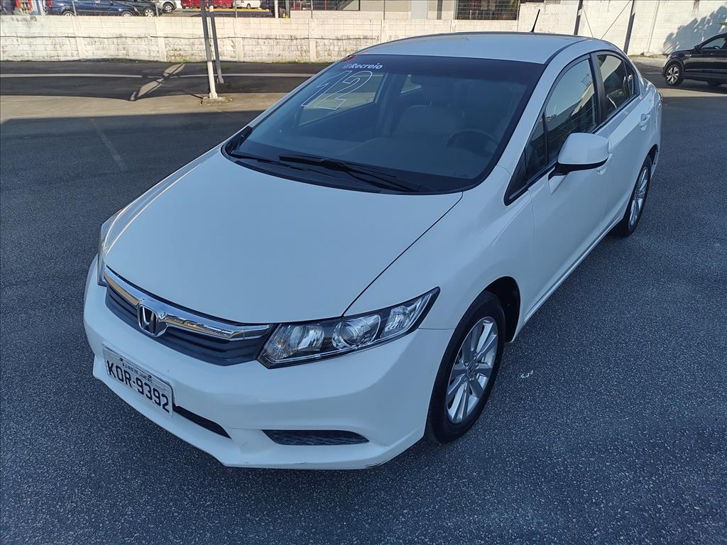 CIVIC 1.8 LXS 16V FLEX 4P AUTOMÁTICO CIVIC 1.8 LXS 16V FLEX 4P AUTOMÁTICO