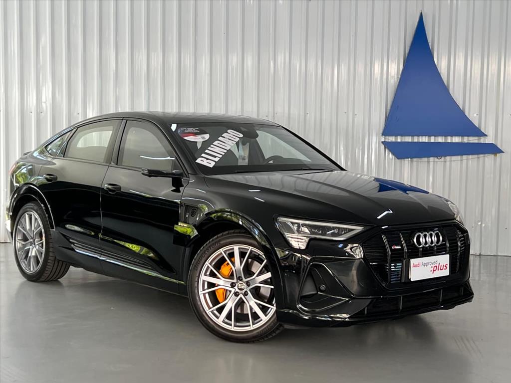 ELÉTRICO SPORTBACK PERFORMANCE BLACK QUATTRO