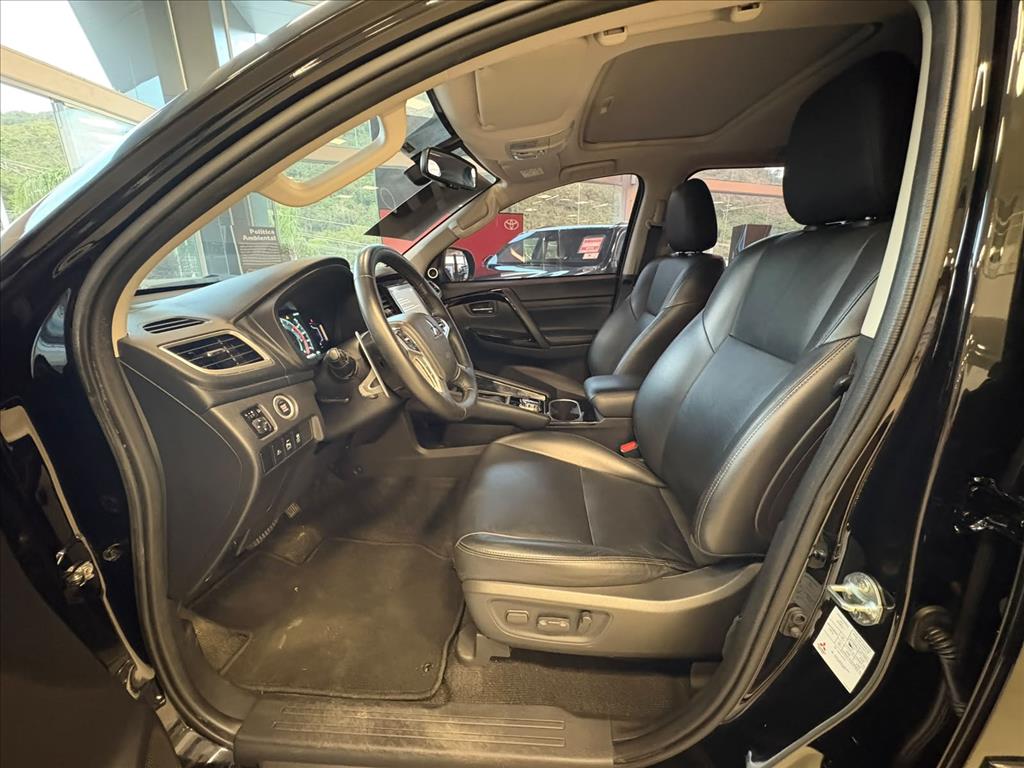 PAJERO SPORT 2.4 16V MIVEC TURBO DIESEL LEGEND AWD AUTOMÁTICO6