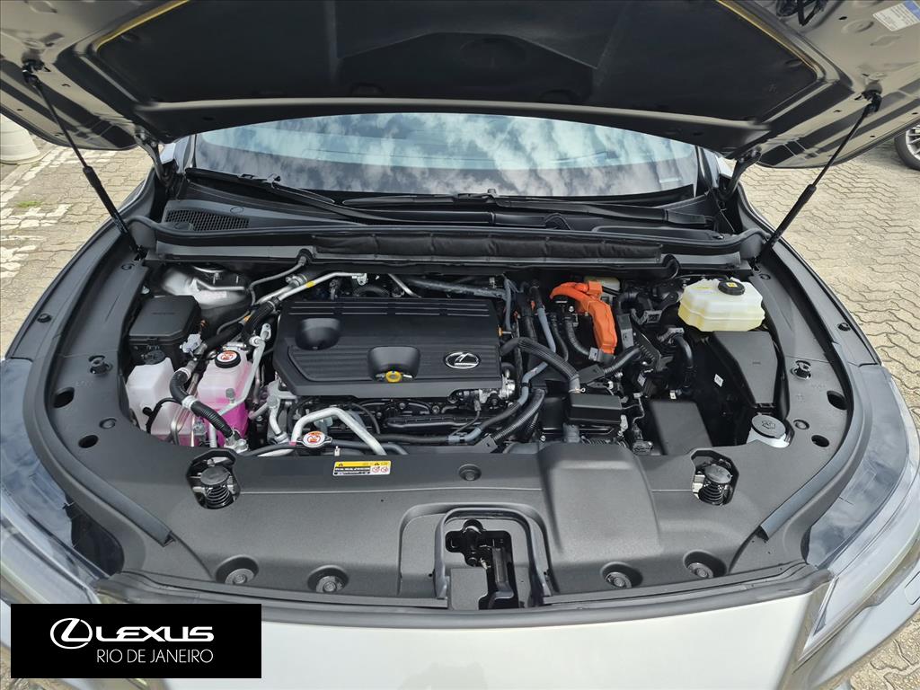 RX 450h+ 2.5 PHEV AWD CVT9