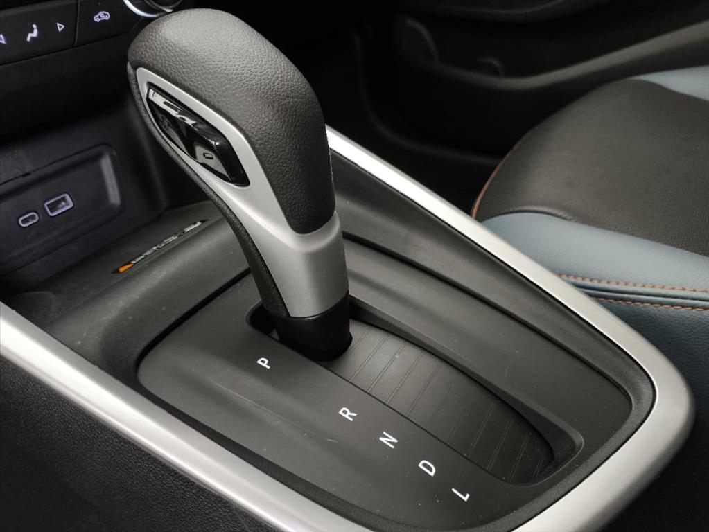 ONIX PLUS 1.0 TURBO FLEX PREMIER AUTOMÁTICO10