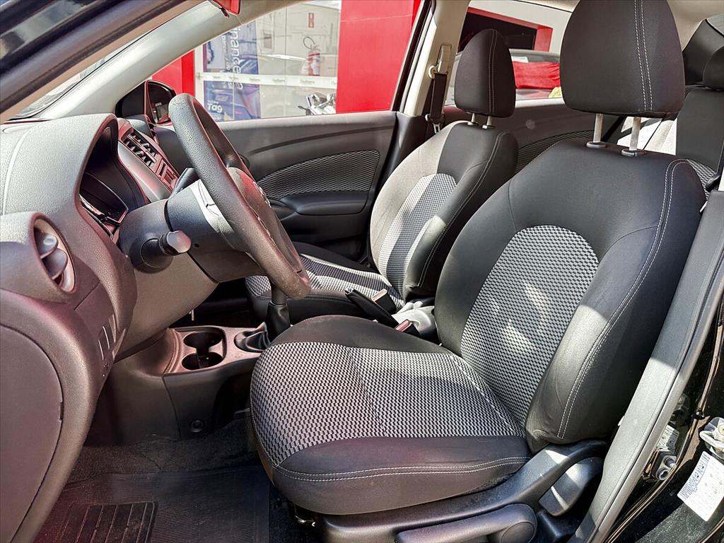 Nissan Versa - 1.6 16V FLEX S 4P MANUAL