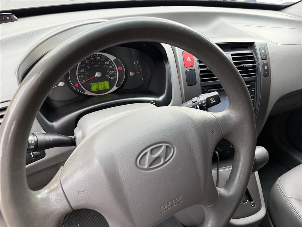 Hyundai Tucson - 2.0 MPFI GLS 16V 143CV 2WD FLEX 4P AUTOMÁTICO
