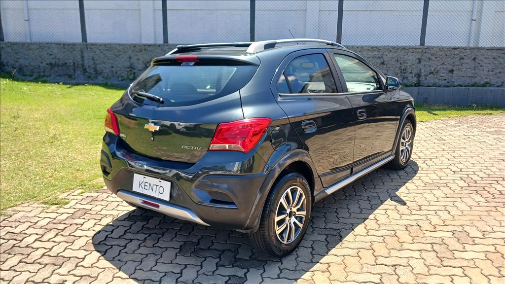 ONIX 1.4 MPFI ACTIV 8V FLEX 4P AUTOMÁTICO2