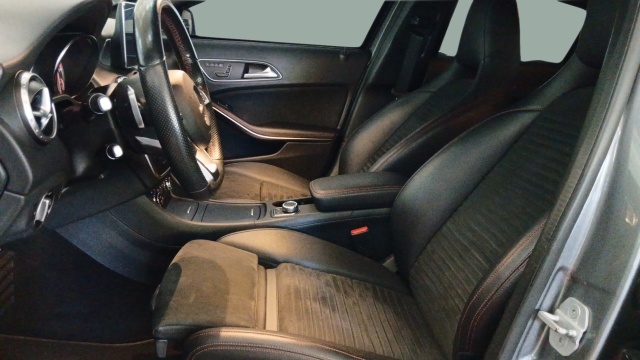 GLA 250 2.0 16V TURBO GASOLINA SPORT 4P AUTOMÁTICO15