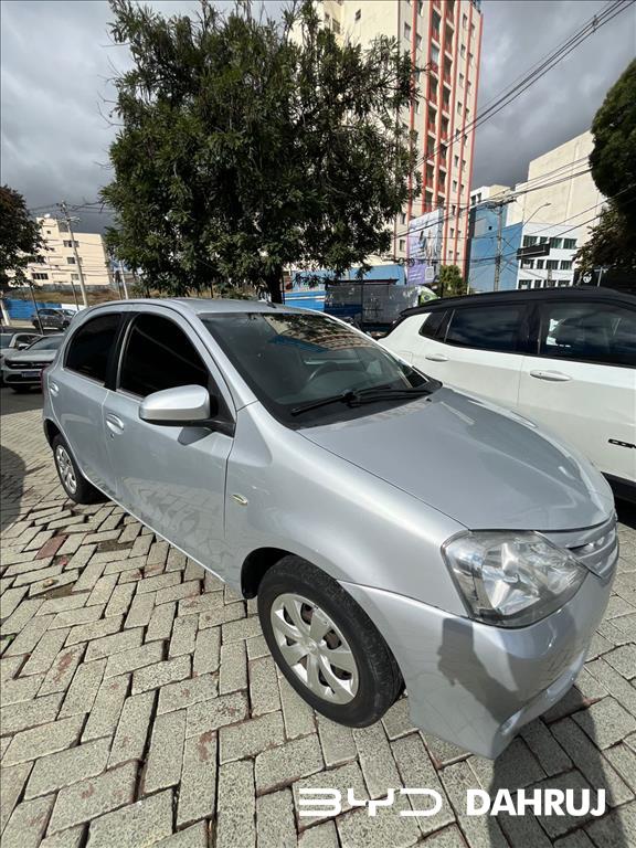 ETIOS 1.5 XS 16V FLEX 4P MANUAL2