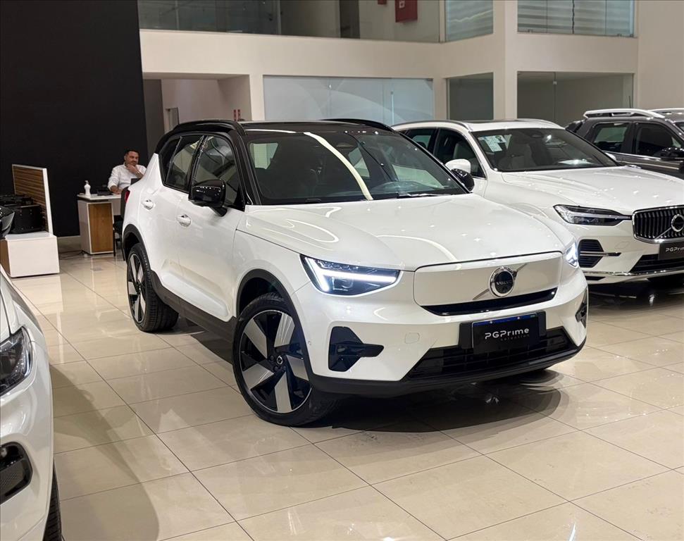 EX40 P8 RECHARGE TWIN ELECTRIC ULTRA AWD