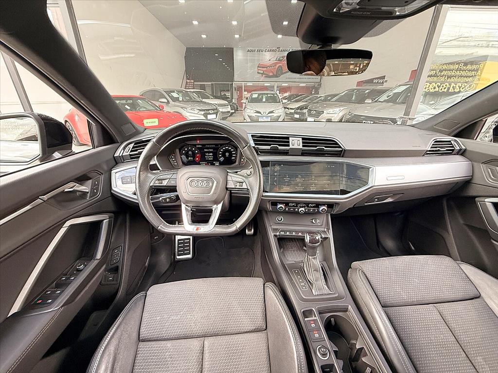 Audi Q3 - 2.0 40 TFSI GASOLINA SPORTBACK PERFORMANCE BLACK QUATTRO TIPTRONIC