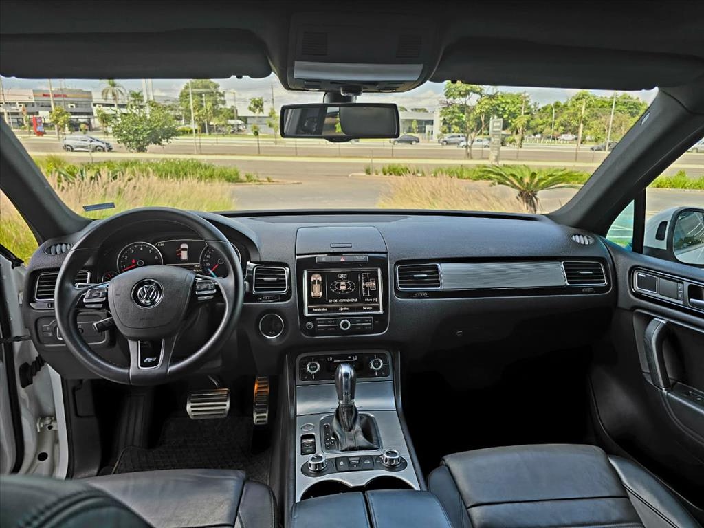 TOUAREG 4.2 FSI V8 32V GASOLINA 4P TIPTRONIC5