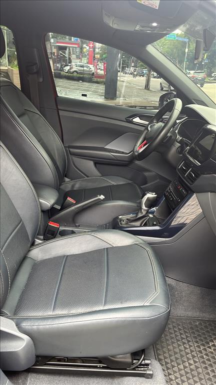 Volkswagen-T-CROSS-1.0 200 TSI TOTAL FLEX COMFORTLINE AUTOMÁTICO