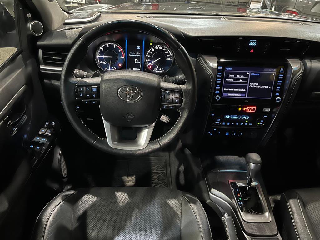 HILUX SW4 2.8 D-4D TURBO DIESEL SRX 4X4 AUTOMÁTICO12