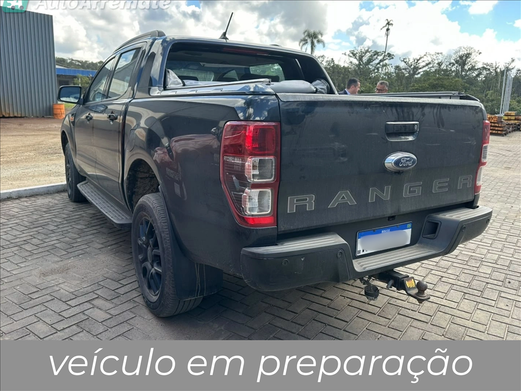 RANGER 2.2 BLACK 4X2 CD 16V DIESEL 4P AUTOMÁTICO0