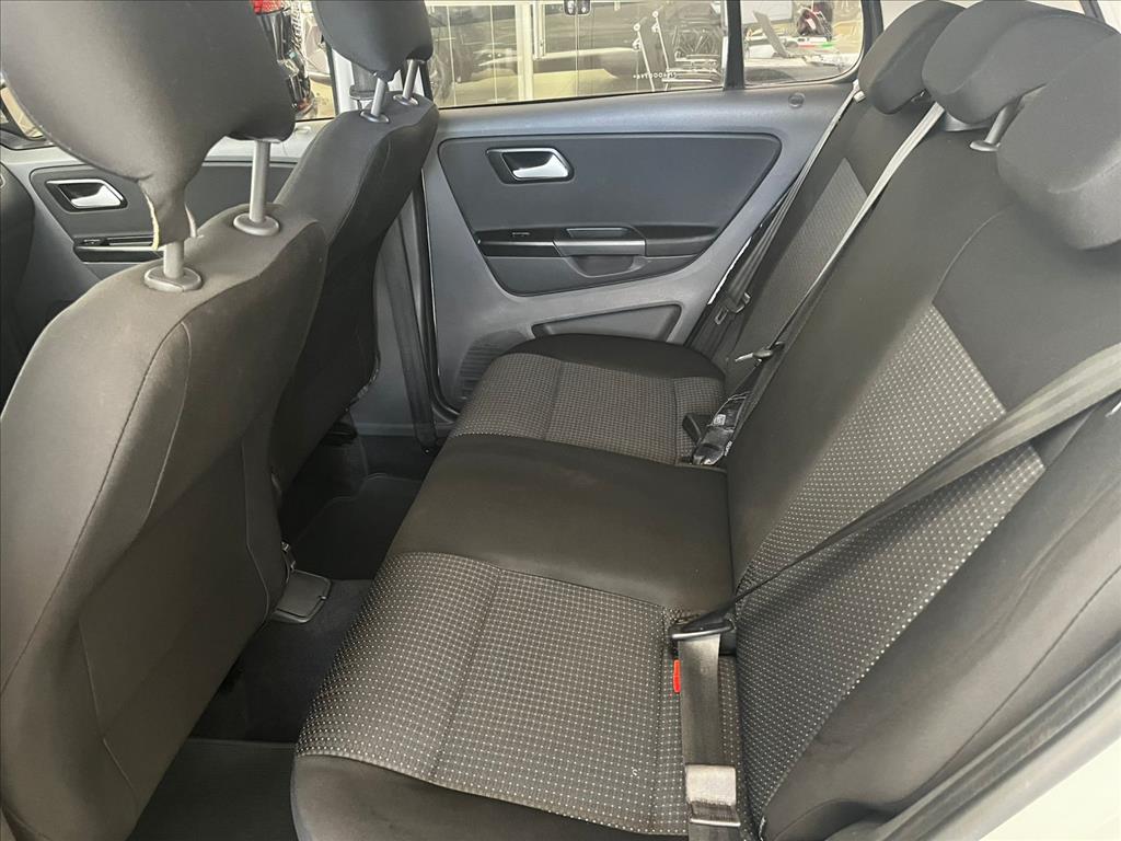 VW - Volkswagen-FOX-1.6 MSI TOTAL FLEX CONNECT 4P MANUAL