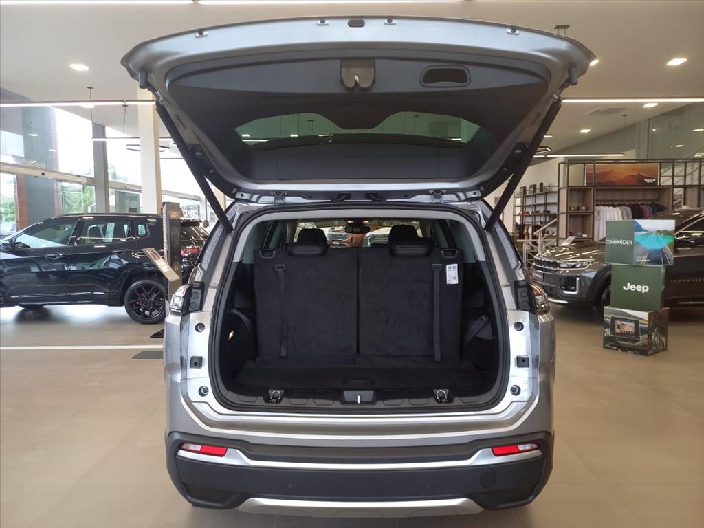 COMMANDER 1.3 T270 TURBO FLEX LIMITED AT66