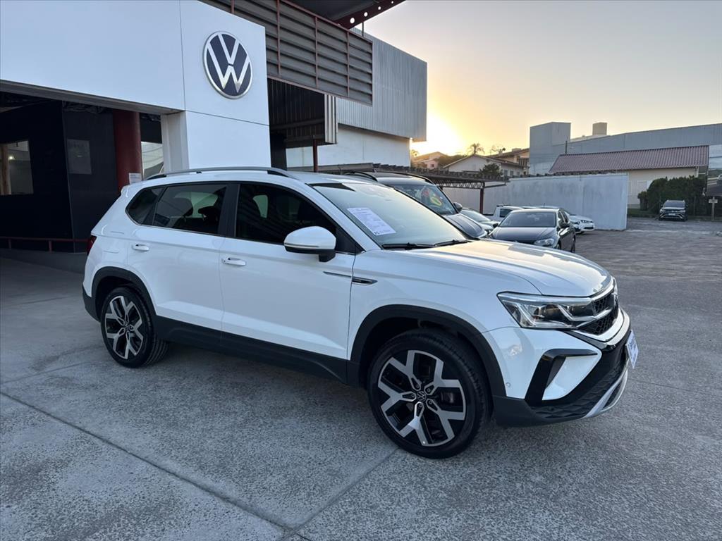 TAOS 1.4 250 TSI TOTAL FLEX HIGHLINE AUTOMÁTICO3