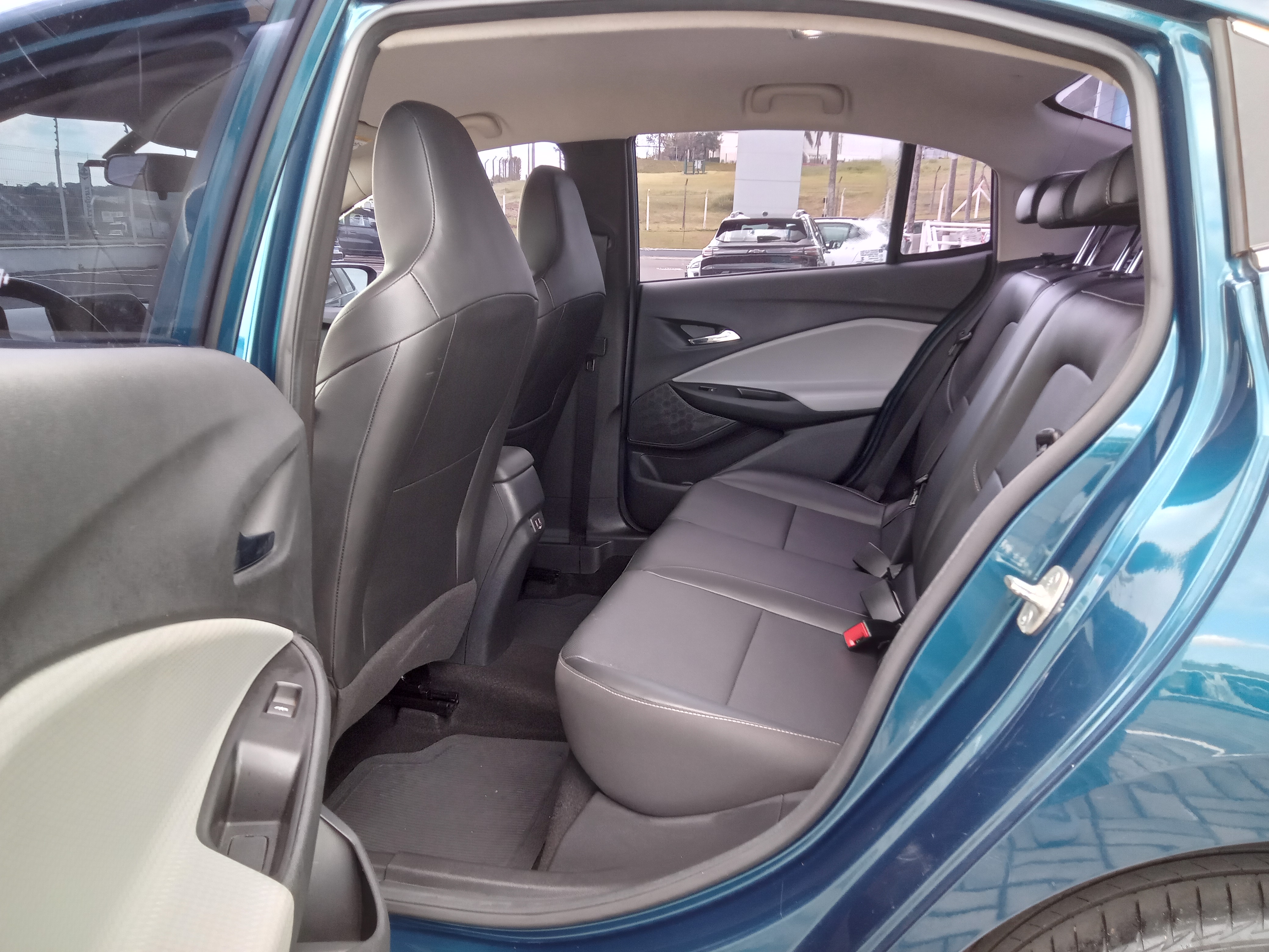 ONIX PLUS 1.0 TURBO FLEX PREMIER AUTOMÁTICO10