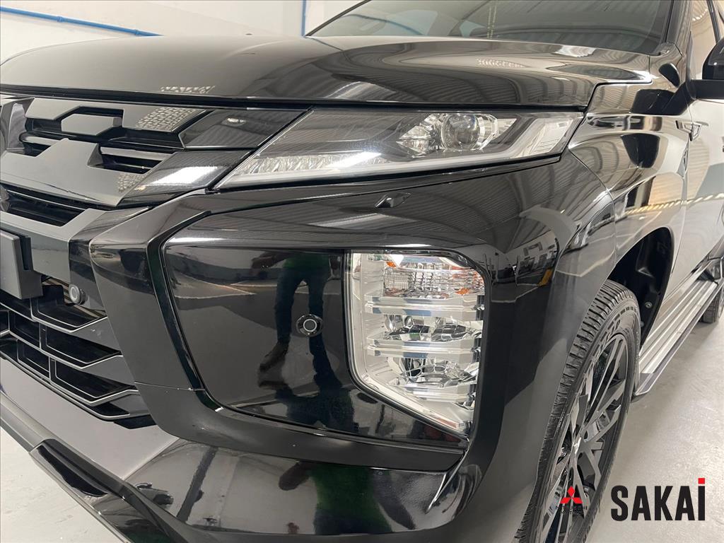 Mitsubishi-PAJERO SPORT-2.4 16V MIVEC TURBO DIESEL LEGEND BLACK AWD AUTOMÁTICO