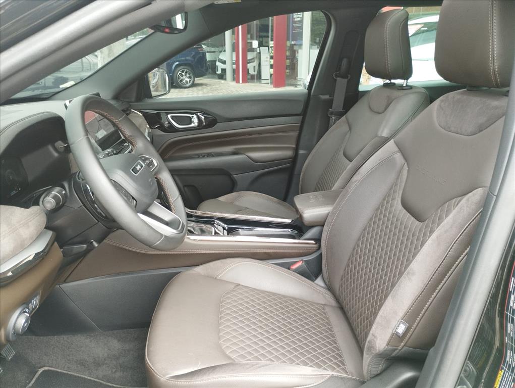 COMMANDER 1.3 T270 TURBO FLEX OVERLAND AT67