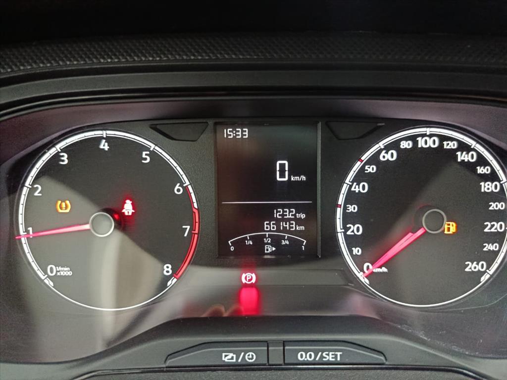 POLO 1.0 MPI TRACK MANUAL6