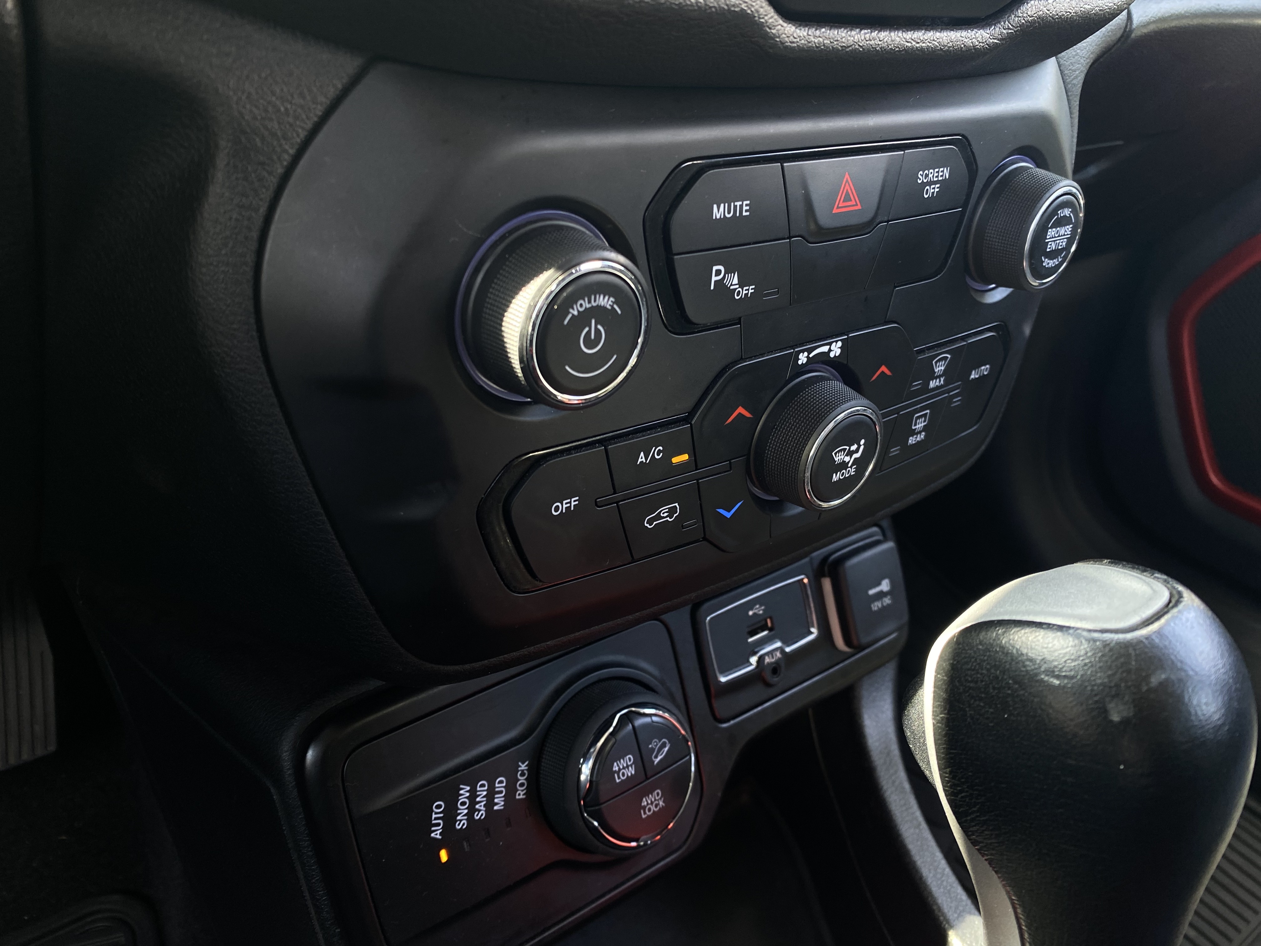 RENEGADE 2.0 16V TURBO DIESEL TRAILHAWK 4P 4X4 AUTOMÁTICO9