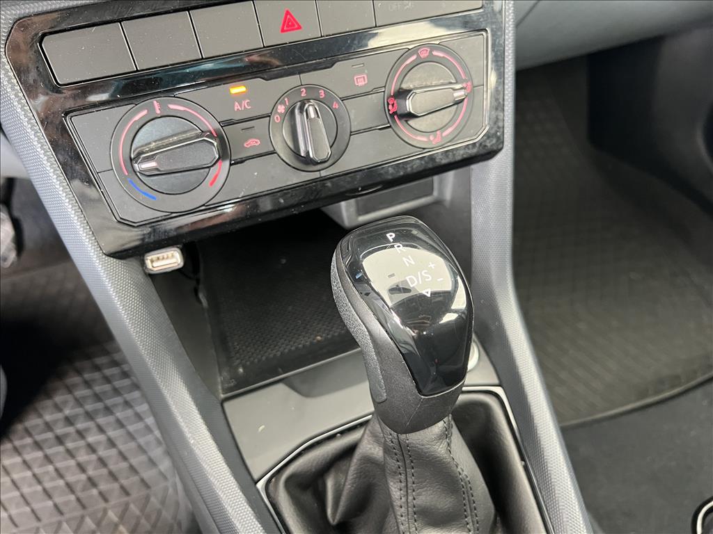 T-CROSS 1.0 200 TSI TOTAL FLEX SENSE AUTOMÁTICO13