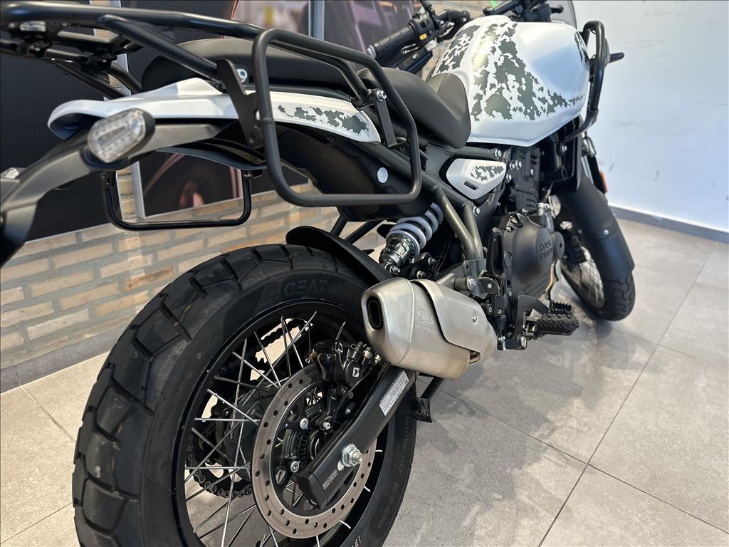 Royal Enfield-HIMALAYAN-450 KAMET WHITE