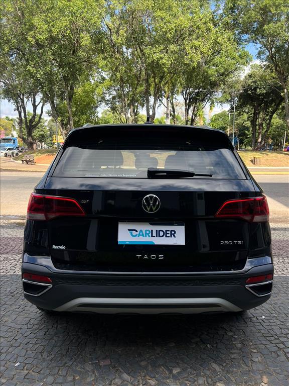 TAOS 1.4 250 TSI TOTAL FLEX HIGHLINE AUTOMÁTICO1