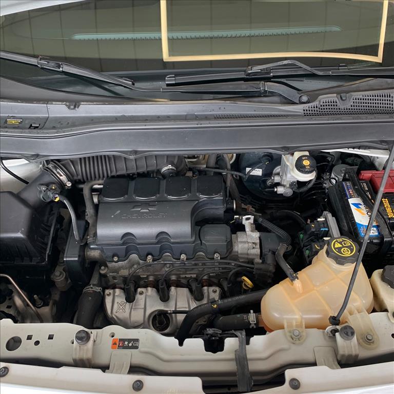SPIN 1.8 LT 8V FLEX 4P MANUAL11