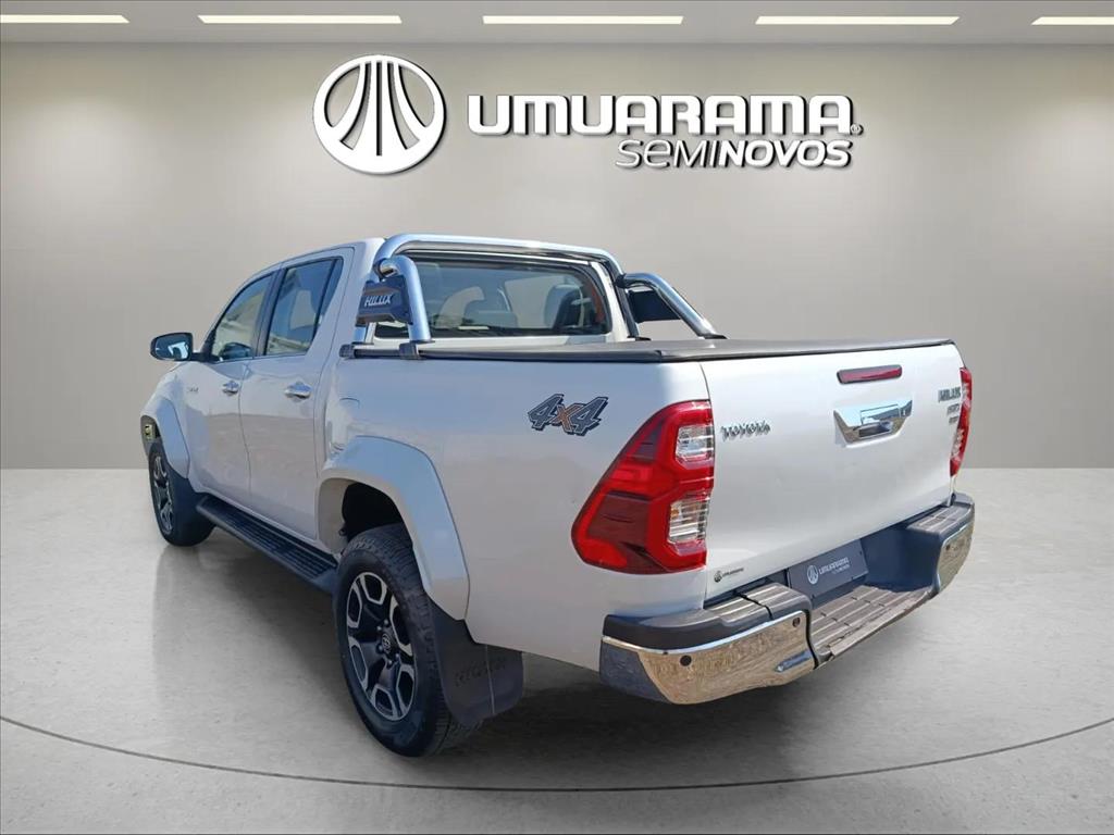 HILUX 2.8 D-4D TURBO DIESEL CD SRX PLUS 4X4 AUTOMÁTICO6