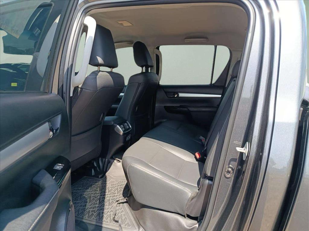 HILUX 2.8 D-4D TURBO DIESEL CD SRX 4X4 AUTOMÁTICO10