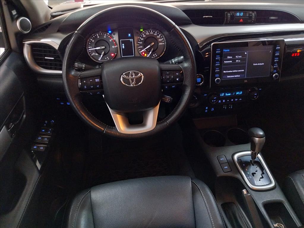 HILUX 2.8 D-4D TURBO DIESEL CD SRX 4X4 AUTOMÁTICO