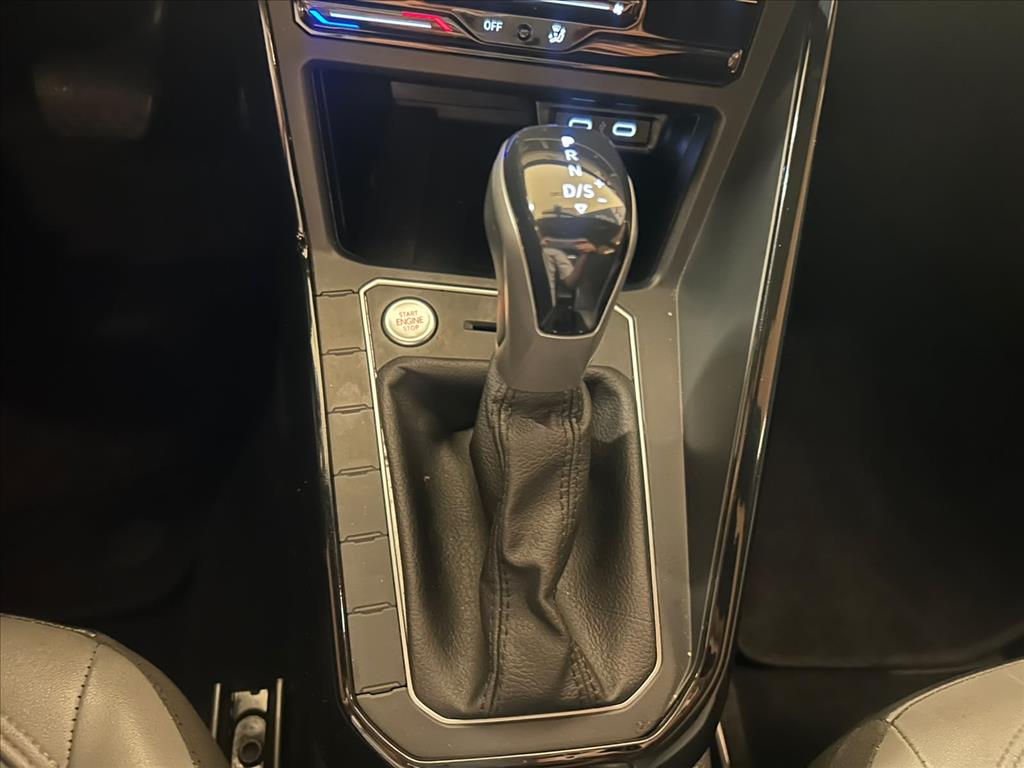 Volkswagen-NIVUS-1.0 200 TSI TOTAL FLEX HIGHLINE AUTOMÁTICO
